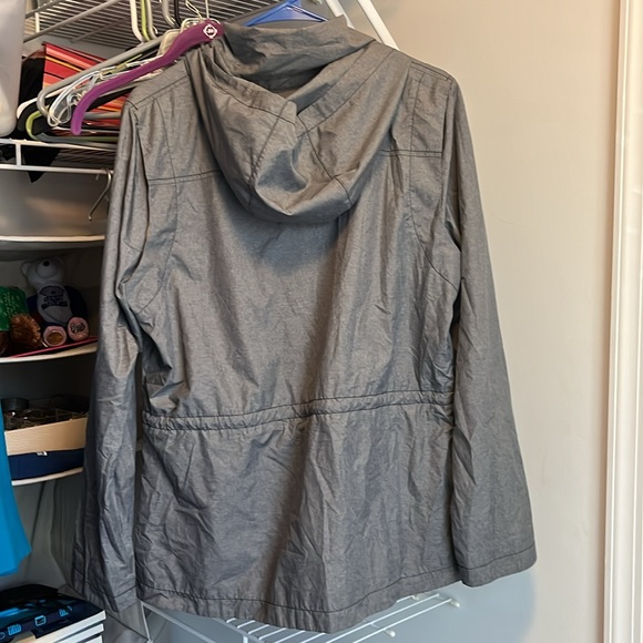 Cutter & Buck Virginia Tech Light Jacket Size XL - Picture 4 of 4